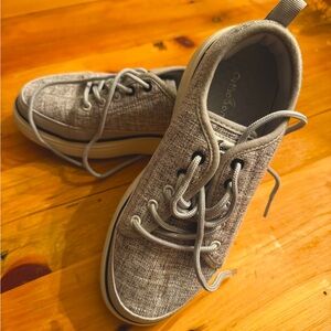 OrthoComfoot Women’s Size 7 Orthopedic Walking Sneakers – Gray – Arch Support